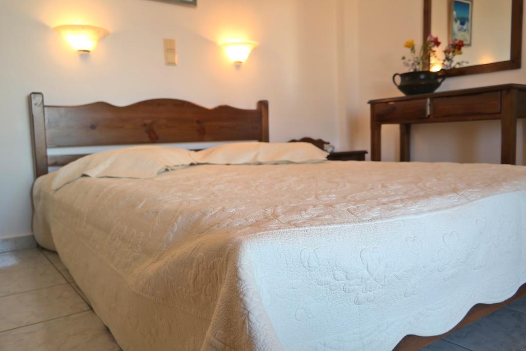 Mina'S Studios In Naxos Island Agios Prokopios  Zimmer foto