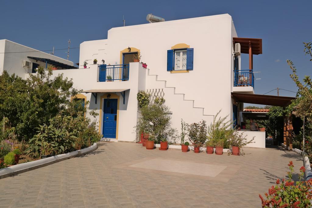 Mina'S Studios In Naxos Island Agios Prokopios  Exterior foto