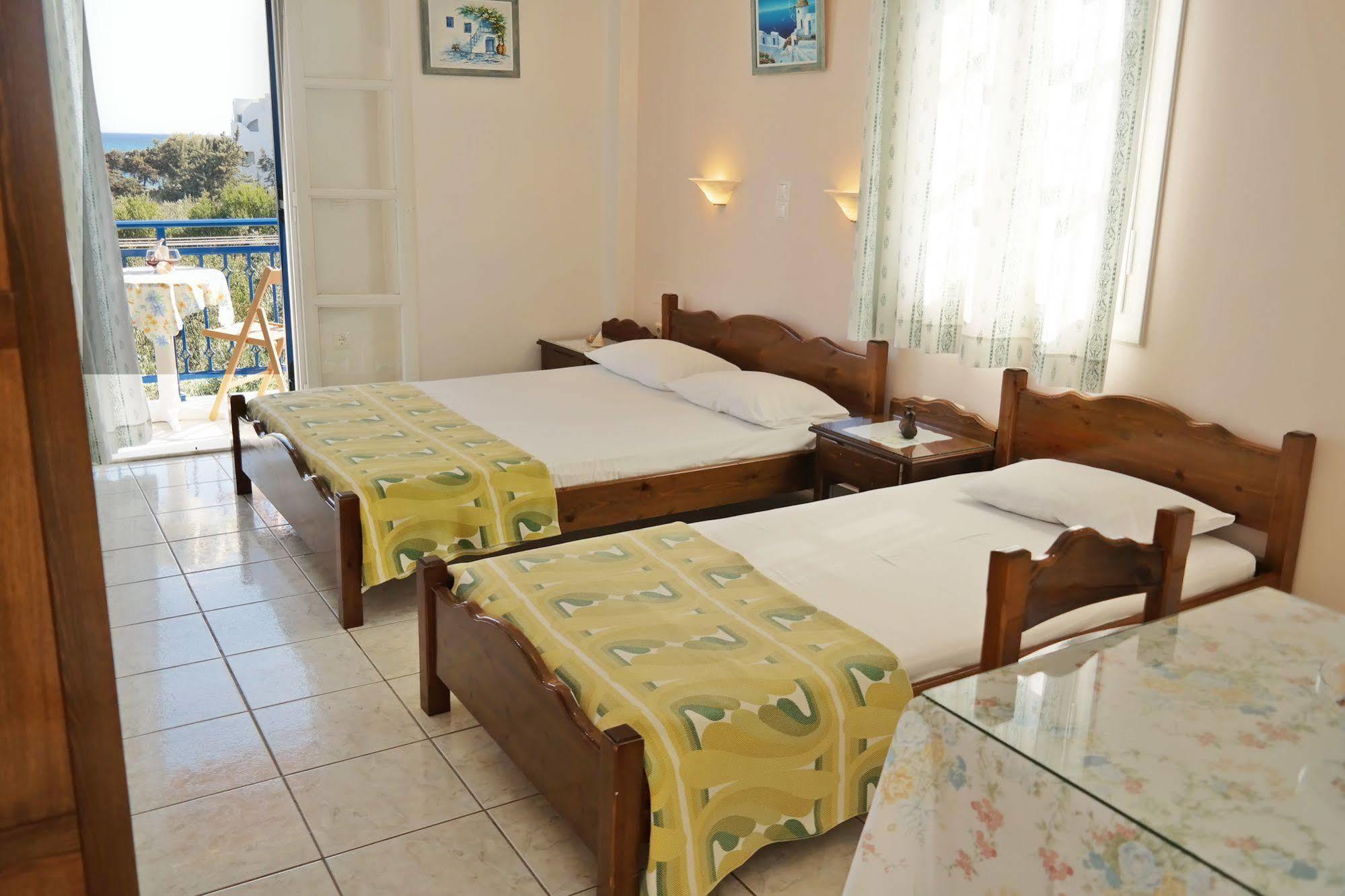 Mina'S Studios In Naxos Island Agios Prokopios  Exterior foto